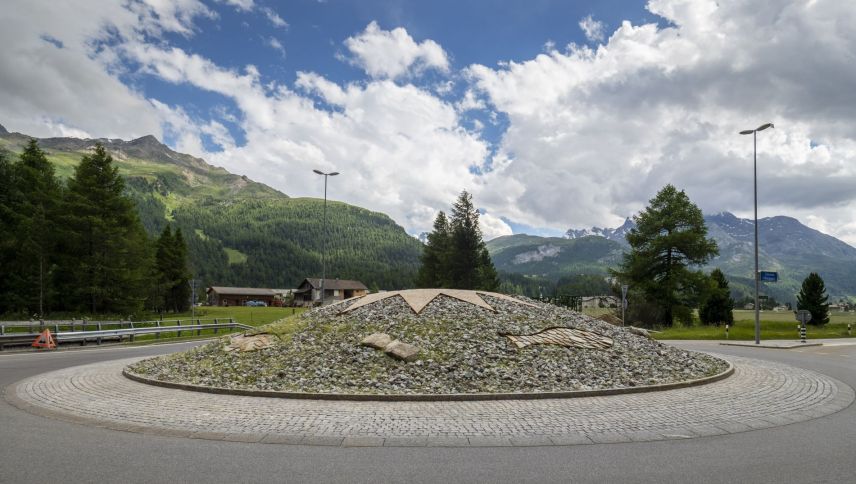 In Sils dreht sich das Kandidatenkarussell. Am 18. September wird die neue Behörde gewählt.  Foto: Daniel Zaugg