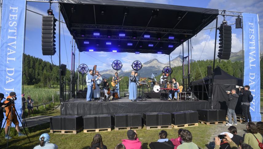 Morgenkonzert am Stazersee mit To Athena. Foto: fotoswiss.com/Giancarlo Cattaneo