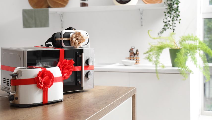 Gehören noch immer zu den beliebteren Weihnachtsgeschenken: Elektro- und Haushaltsgeräte. Foto: Shutterstock