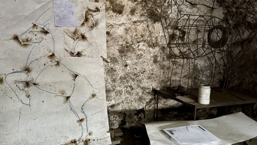 Zu jedem Werk gibt es zunächst eine Skizze. Foto: Fadrina Hofmann