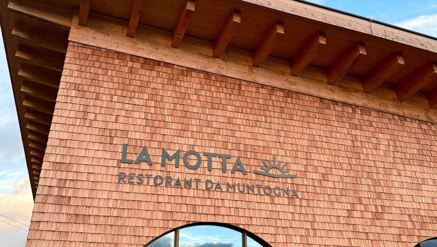 Das neue Bergrestaurant La Motta ist ein Publikumsmagnet. Foto: Fadrina Hofmann