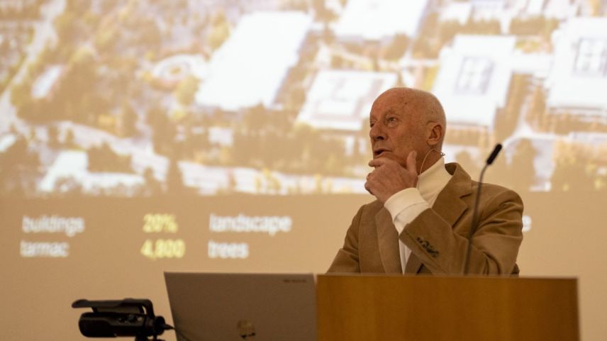 «Scheitern ist Teil des Erfolges», sagte Lord Norman Foster anlässlich seines Vortrages zum Thema Kreativität (Foto: Mayk Wendt).
