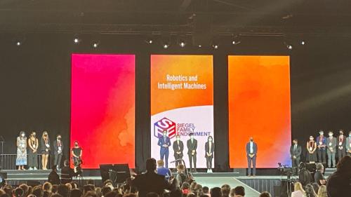 Noa Sendlhofer (in der Mitte links) an der Awards-Ceremony am Freitag in Atlanta, USA (Foto: z. Vfg)