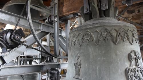 Zum 800-jährigen Jubiläum erhielt Klosters zwei neue Glocken (Foto: Bettina Gugger).