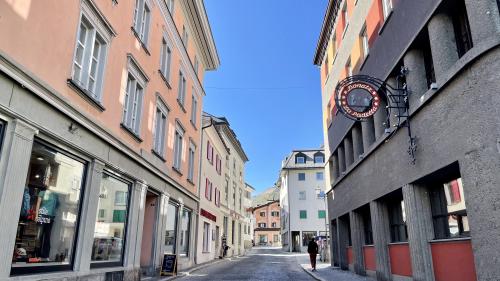 Laut Swiss Taxometer ist Samedan eine der teuersten Wohngemeinden der Schweiz. Foto Fadrina Hofmann