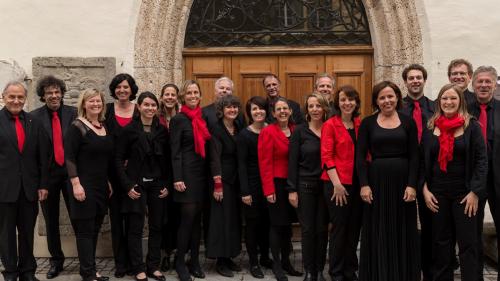 Eir la gruppa La Cumbricula as preschainta al concert a Sent (fotografia: mad).