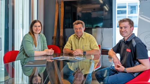 Cinzia, Urs und Curdin Pfister (von links). Foto: z. Vfg