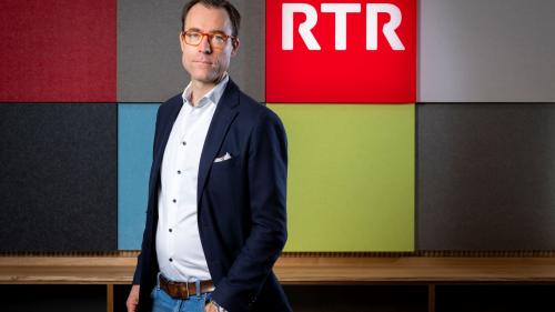Nicolas Pernet, directer RTR, disch: «In relaziun spargnain nus il plü bler da tuots.» (fotografia: RTR).