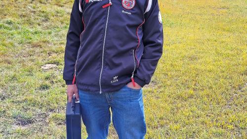 Roman Clavadetscher aus Sta. Maria gewann in St. Antönien das 50 Meter Pistolenschiessen mit 98 Punkten. Foto: z. Vfg