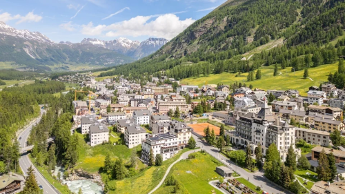 L’hotellaria flurescha: A Puntraschigna haun düraunt l’ultim an aviert duos nouvs hotels lur portas (fotografia: mad).