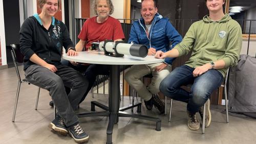 Lucrezia Gaudenz, Jürg Kurt (Leiter Sternwarte), Markus Vogt, Jonathan Nowack (Technischer Leiter). Foto: z. Vfg