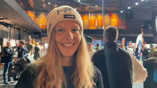 La skiunza Selina Egloff da Scuol fa sper sia carriera da sport eir amo üna scolaziun sco magistra (fotografia: RTR).