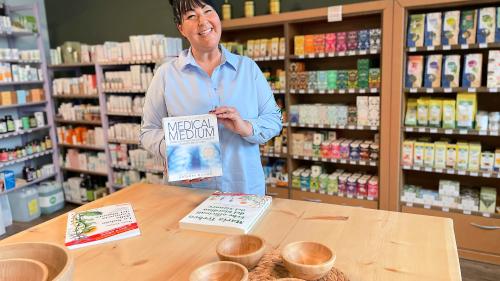 Ihren Bioladen in St. Moritz hat Natascia Sossi nach Feng-Shui-Regeln eingerichtet. Foto: Fadrina Hofmann