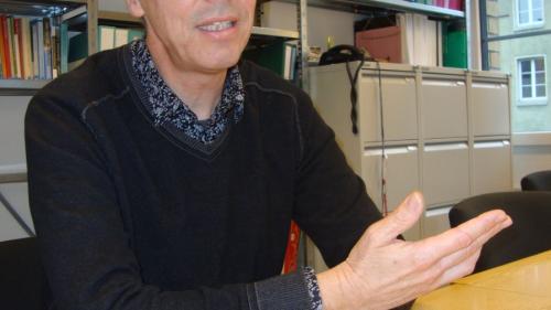 Landschaftsschützer Raimund Rodewald ist überzeugt, dass es für gute Lösungen eine fundierte «Debatte um Schutz und Nutzung» braucht. Foto: z. Vfg