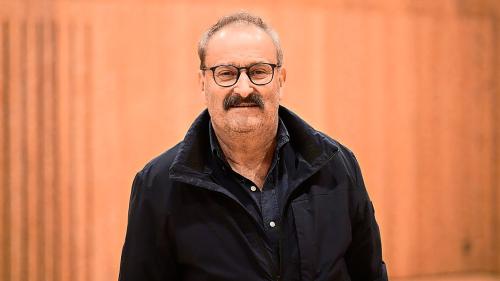 Victor Peer es gnü undrà sco prüm vaschin d’onur dal cumün da Valsot per seis ingaschamaint politic dürant ils ultims 40 ons. fotografia: Michael Steiner