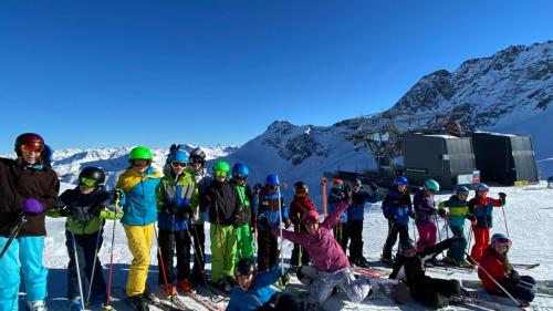 Erlebnisse im Schneesportlager bleiben oftmals unvergessen. Foto: Go Snow
