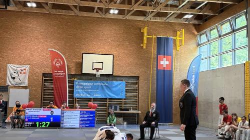 Judoka Nikola Roth aus Kreuzlingen im Duell mit dem Rumänen Mihut Alexandru.		Fotos: Lorenzo Tuena 