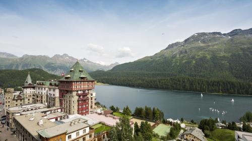 Eine Hotel-Ikone: Das Badrutt‘s Palace wird von GautMillau zum Hotel des Jahres ausgezeichnet. Foto: Gian Giovanoli