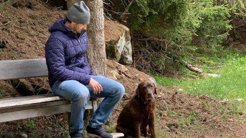 Nach seiner Eishockeykarriere betritt Andres Ambühl auf der Podiumsbühne Neuland. Foto: Andres Ambühl