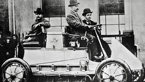 Eine unglaubliche Ingenieurleistung. Der Lohner-Porsche war das erste allradbetriebene Elektroauto. 	Foto: Wikipedia