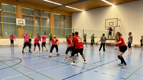 Seit 1991 findet jedes Jahr das Indiaca Turnier in Scuol statt. Foto: Ursula Grimbichler