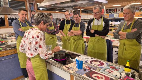 Tadlar ils tips e trics da la manadra Agatha Mengiardi (fotografia: RTR).