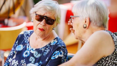 Demenzpeers möchte weitere Menschen erreichen, die in ihrem Alltag mit Demenz nicht alleine sein sollten. Foto: z Vfg