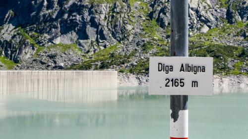 Die Albigna-Staumauer im Bergell. Foto: Jon Duschletta