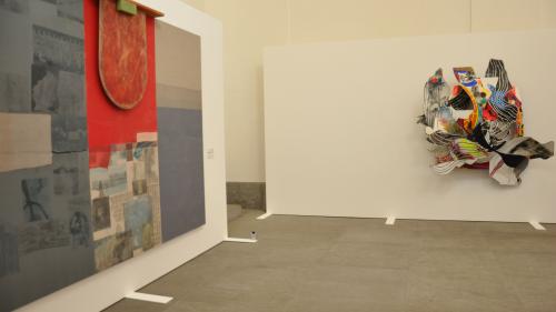 Einblick in die Ausstellung in der St. Moritzer Dorfkirche