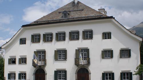 Eir quist an organisescha la Fundaziun de Planta illa Chesa Planta a Samedan ils cuors da rumauntsch intensivs chi vegnan accumpagnos d’ün vast program culturel (fotografia: Valeria Parolini).