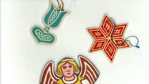 Der originale Engadiner Christbaumschmuck. Foto: Gian Nicola Bass