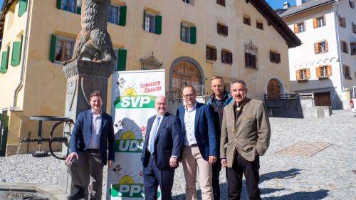 Die Liste der SVP-Gipfelstürmer: Gian Marco Tomaschett, Stefan Metzger, Samuel Schäfli, Christian Florin und Mario Salis (von links). Foto: Reto Stifel