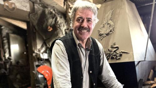 Curdin Niggli ist Schmied mit Leib und Seele. Foto: Fadrina Hofmann