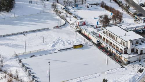 Correspuonda la tecnica da l’areal da sport Trü a Scuol amo al standard da sgürezza dad hoz? – Quai dess respuonder uossa ün’expertisa (fotografia: Michael Steiner).