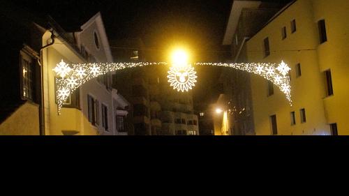 Sieht trotzdem aus wie Weihnachten: Die St. Moritzer Sonne. Fotos: Ruth Spitzenpfeil