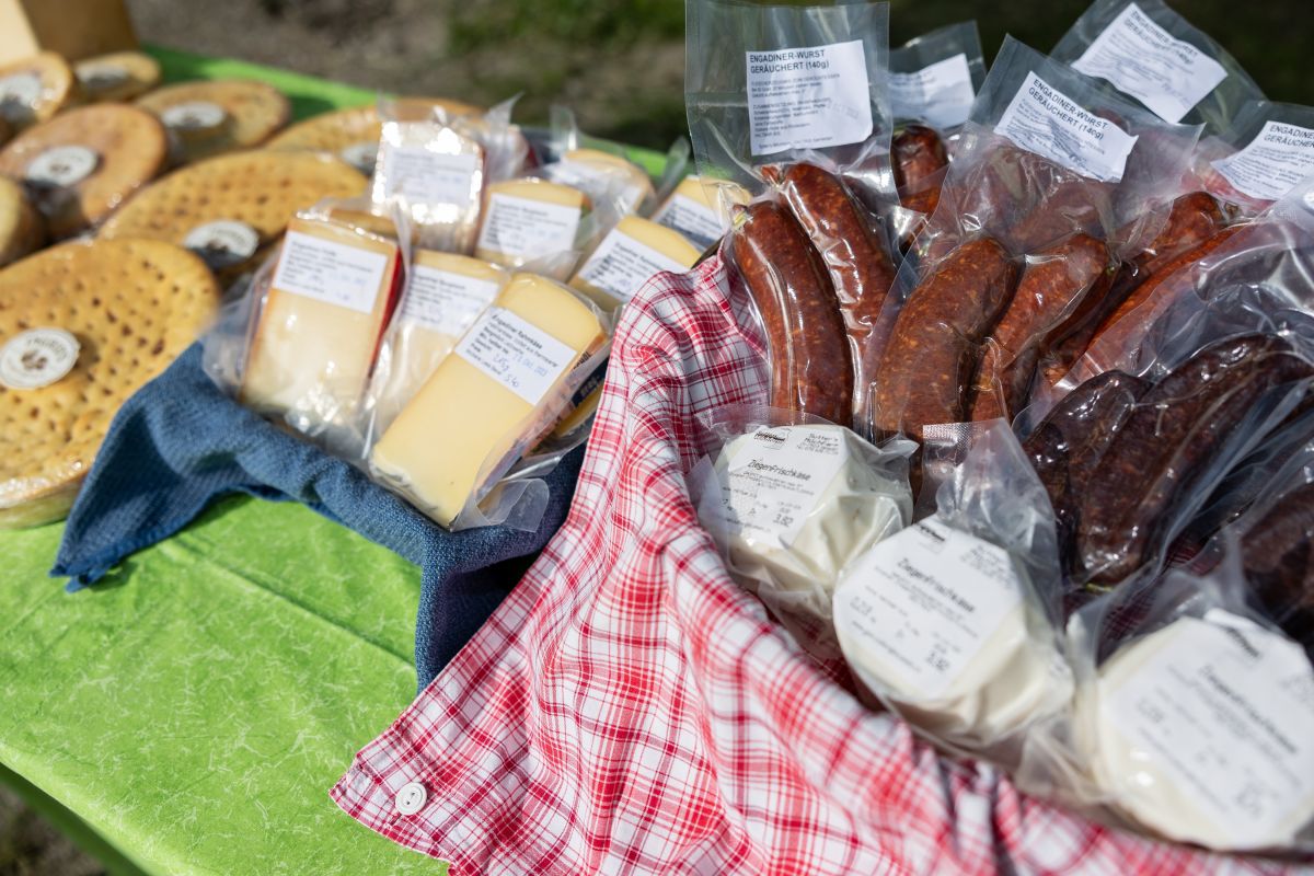 Köstlichkeiten aus der Region gibt es am Markt. Foto: Dominik Täuber